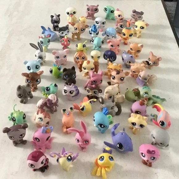 Littlest Pet Shop 2006 2008 LPS Toys Cat Dog Toy Lot Of 65 Figurines  Vintage